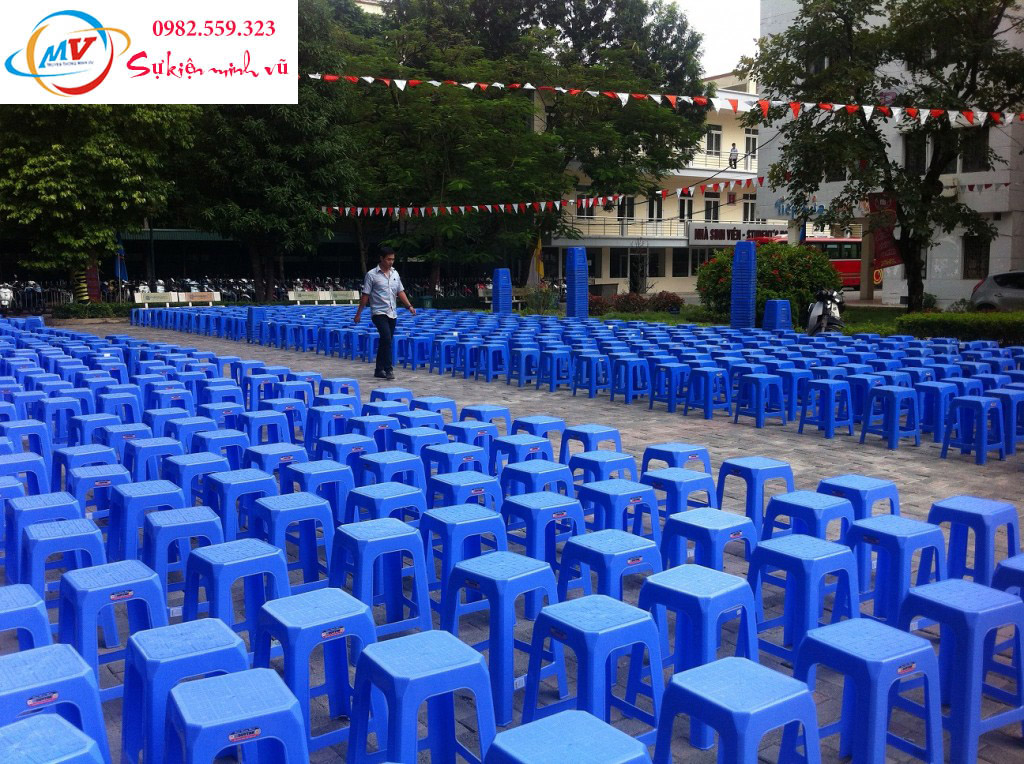 Cho thuê ghế nhựa cao xanh đỏ cho sự kiện